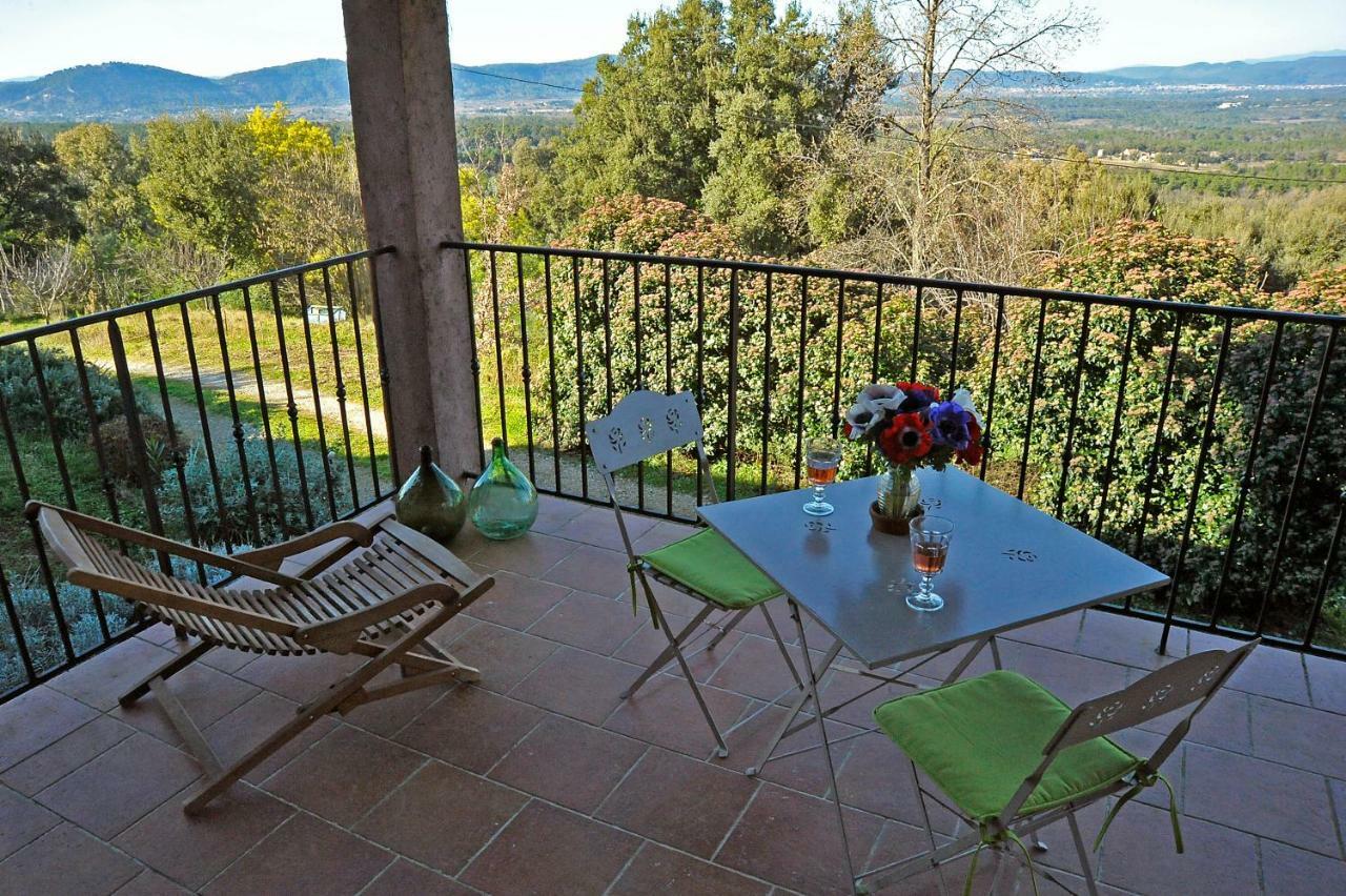 Bed And Breakfast La Maison De Nathalie Les Mayons Exteriör bild